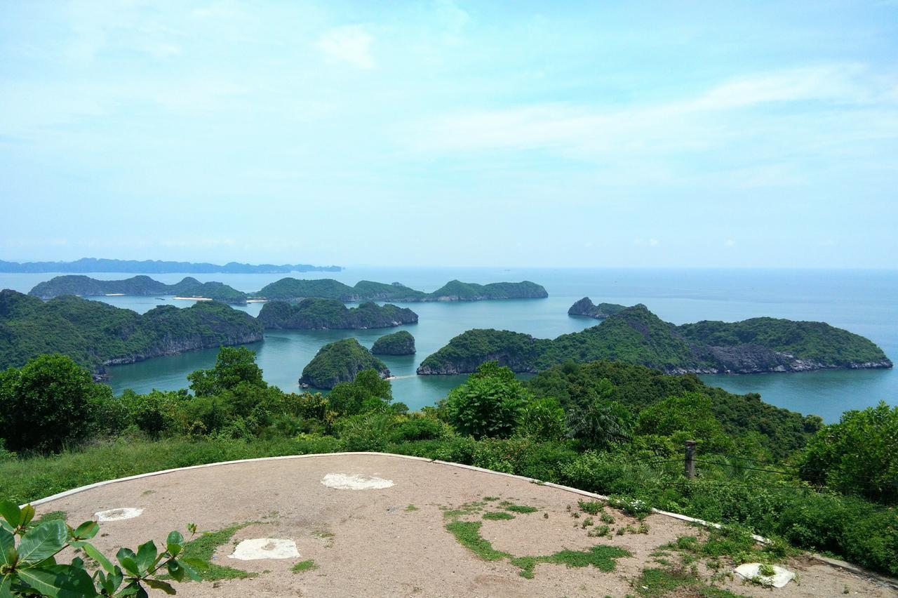 Anh Thuan Hotel 1 Cat Ba Island Exterior foto