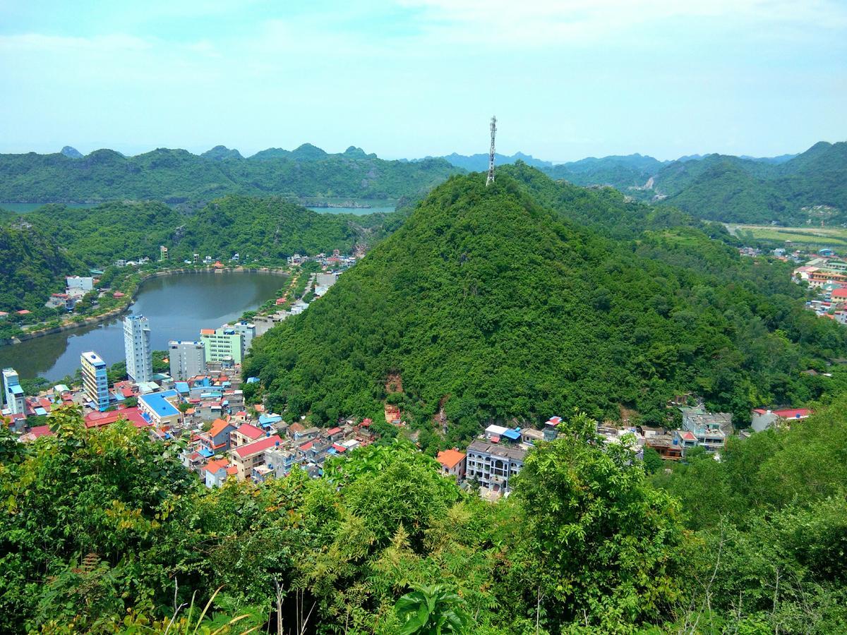 Anh Thuan Hotel 1 Cat Ba Island Exterior foto